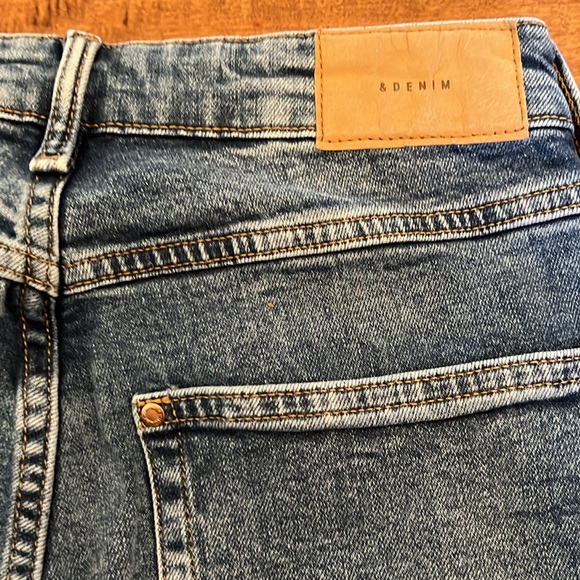 &DENIM High Rise Straight Jean - Picture 7 of 10